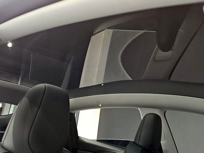 2025 Tesla MODEL Y — миниатюра 24
