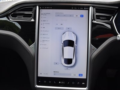 TESLA MODEL S - 10