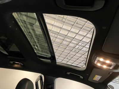2024 Mercedes-BENZ GLB — миниатюра 18