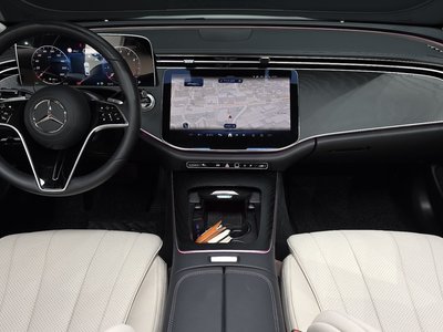 MERCEDES-BENZ E-CLASS - 5