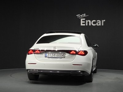MERCEDES-BENZ E-CLASS - 3