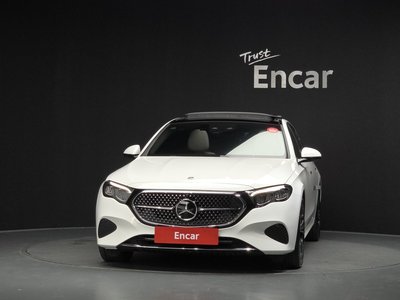 MERCEDES-BENZ E-CLASS - 2