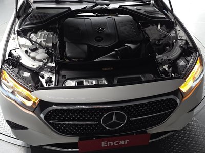 MERCEDES-BENZ E-CLASS - 7