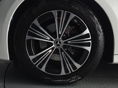 MERCEDES-BENZ E-CLASS - 6