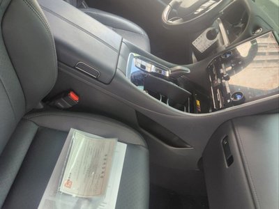 صورة 4 لـ 2024 Toyota ALPHARD