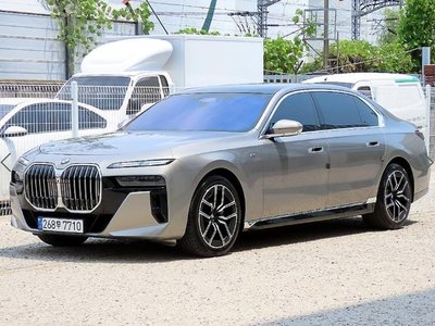 2023 BMW 7 SERIES photo 5