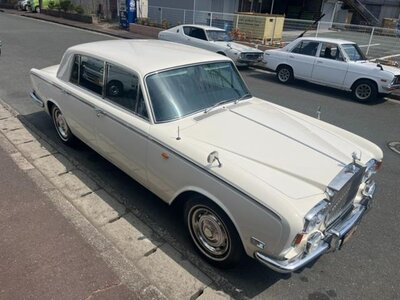 ROLLS-ROYCE SILVER SHADOW - 4