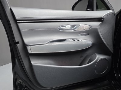 2023 Genesis GV70 thumbnail 14
