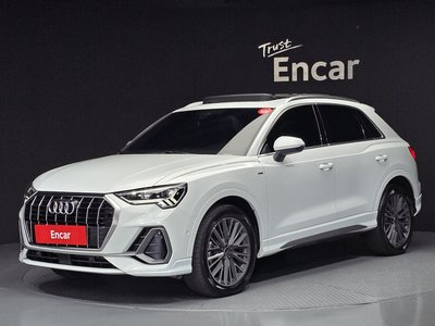 AUDI Q3 - 1