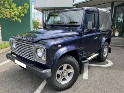 LAND ROVER DEFENDER