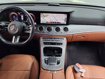 MERCEDES-BENZ E-CLASS - 5