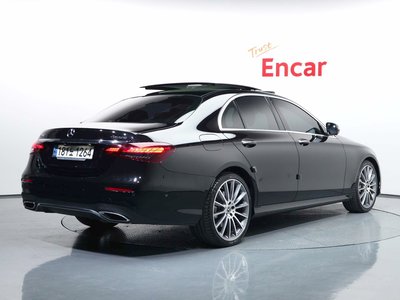 MERCEDES-BENZ E-CLASS - 4