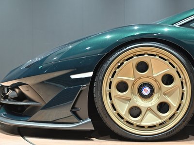 صورة 6 لـ 2022 Lamborghini AVENTADOR