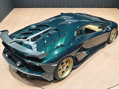 2022 Lamborghini AVENTADOR — миниатюра 13