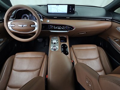 صورة 5 لـ 2023 Genesis GV70