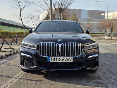 BMW 7 SERIES - 2
