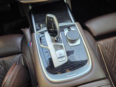 BMW 7 SERIES - 9