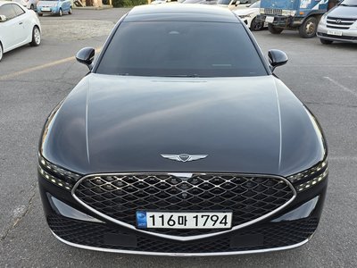 صورة 2 لـ 2022 Genesis G90 (RS4)