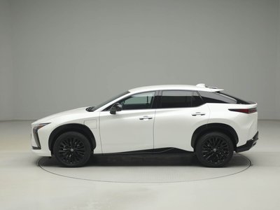 LEXUS RZ - 7