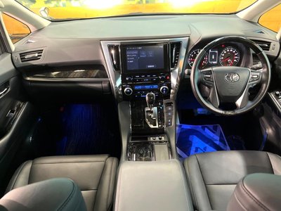 TOYOTA ALPHARD - 2