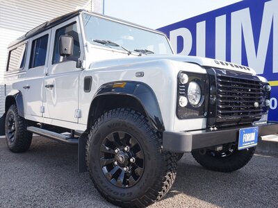 LAND ROVER DEFENDER