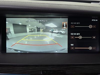 2019 Genesis G90 — миниатюра 17