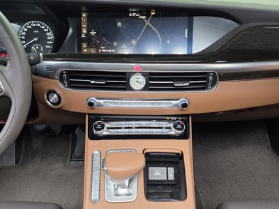 2019 Genesis G90 — миниатюра 16