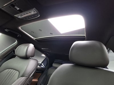 2019 Genesis G90 — миниатюра 11