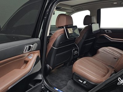 2021 BMW X7 — миниатюра 18