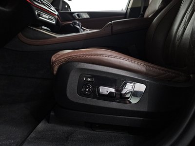2021 BMW X7 — миниатюра 31