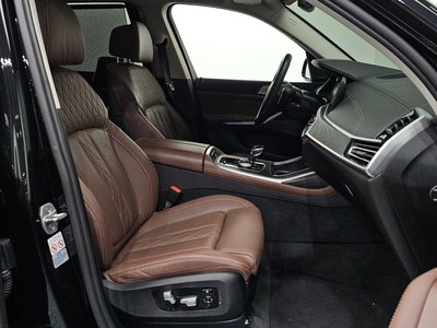 2021 BMW X7 — миниатюра 17