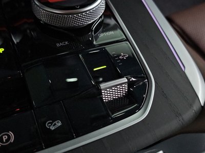 2021 BMW X7 — миниатюра 24