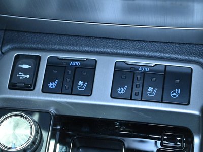 2017 Toyota LAND CRUISER 200 — миниатюра 45