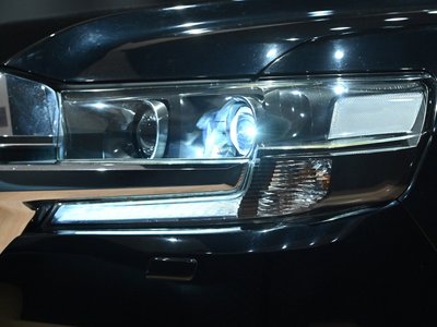 2017 Toyota LAND CRUISER 200 — миниатюра 27