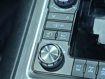 2017 Toyota LAND CRUISER 200 — миниатюра 44