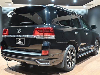 صورة 5 لـ 2017 Toyota LAND CRUISER 200