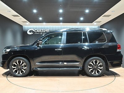 2017 Toyota LAND CRUISER 200 — миниатюра 11