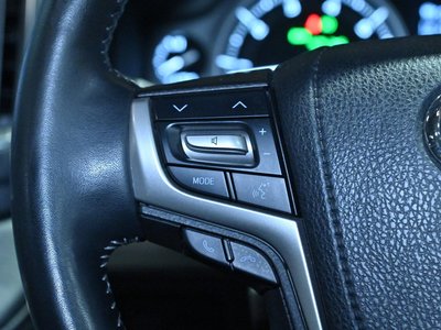 2017 Toyota LAND CRUISER 200 — миниатюра 41
