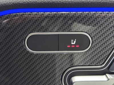 MERCEDES-BENZ GLA - 7