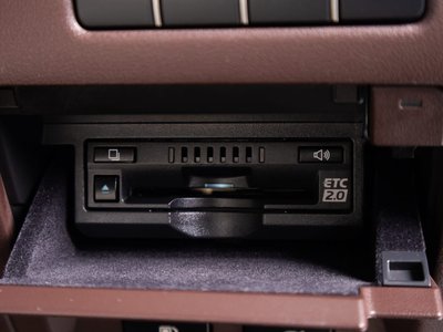 صورة مصغرة 18 لـ 2019 Lexus LS