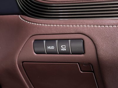 صورة مصغرة 17 لـ 2019 Lexus LS