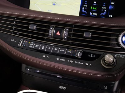 صورة مصغرة 24 لـ 2019 Lexus LS