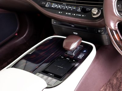 صورة مصغرة 14 لـ 2019 Lexus LS