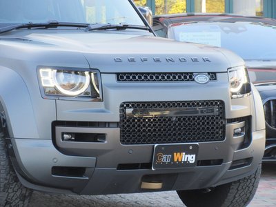 LAND ROVER DEFENDER - 6