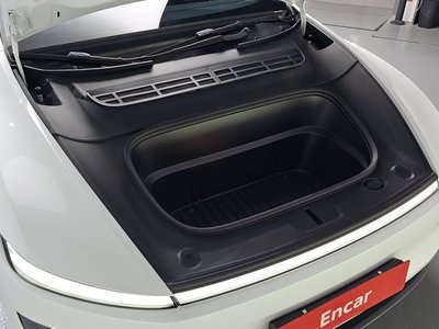 2025 Tesla MODEL Y photo 7