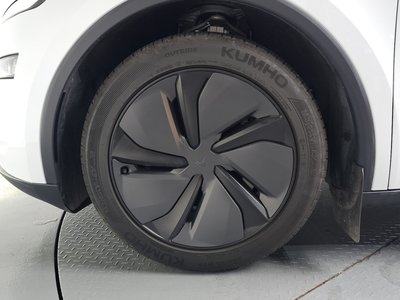 2025 Tesla MODEL Y photo 6