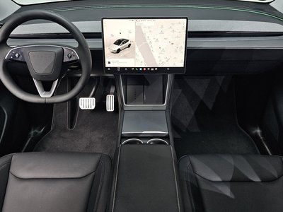 2025 Tesla MODEL Y photo 5