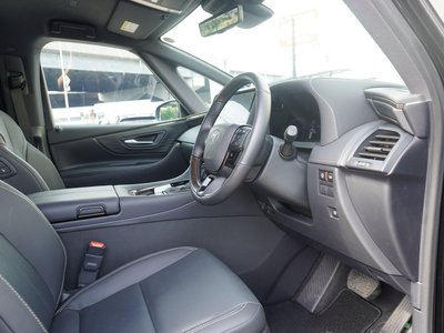صورة 9 لـ 2025 Toyota ALPHARD