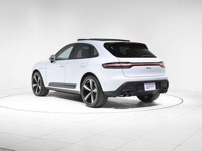 PORSCHE MACAN - 8