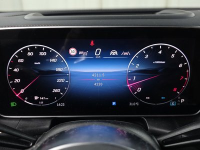 2025 Mercedes-BENZ GLC — миниатюра 11
